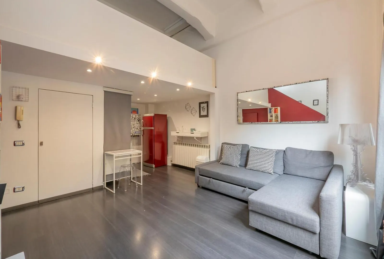 Apartment Youhosty - Porta Romana Studio Sx Milan